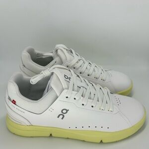 New On The Roger Advantage Style 48.98341 Tennis Sneaker Men's White